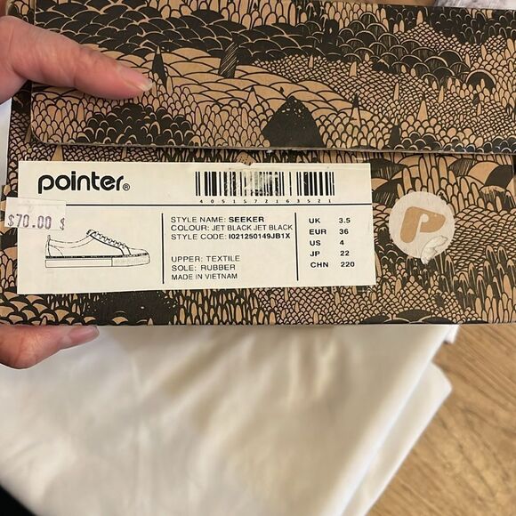 POINTER BLACK SNEAKERS.   LOW CUT, VULCANIZE SOLE.  NEW IN BOX - Picture 10 of 11